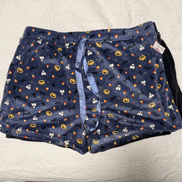 Jaclyn Intimates Other - Women's Navy Halloween-Print Plush and Black Pajama Shorts Set